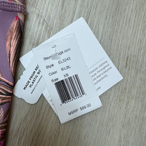 Beyond Yoga High Wasted Midi Legging Size XS Silverberry Bloom - Picture 3 of 3